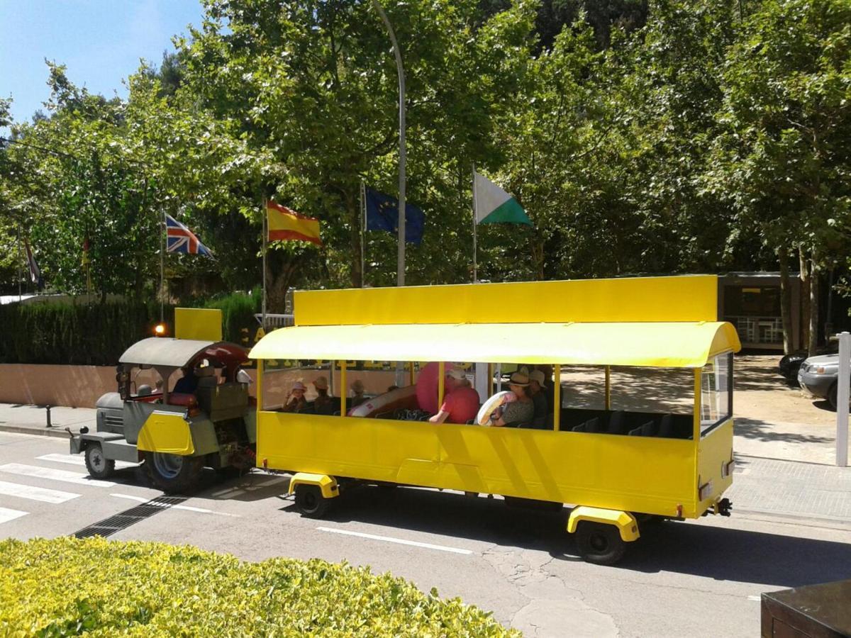 Happy Camp Mobile Homes In Camping Senia Cala Canyelles 료렛 드 마르 외부 사진